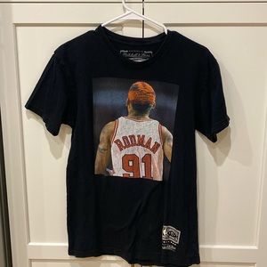 Mens Small Rodman basketball t shirt